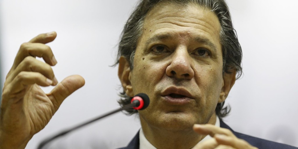 Haddad afirma que "PIB veio acima do que esperávamos"