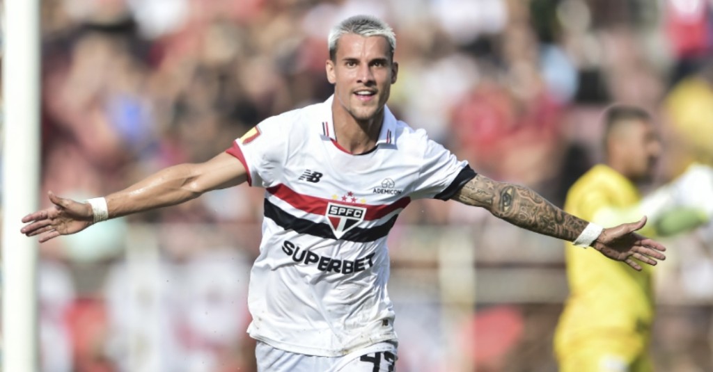 São Paulo vence Ituano nos acréscimos e garante vaga para próxima fase do Paulistão