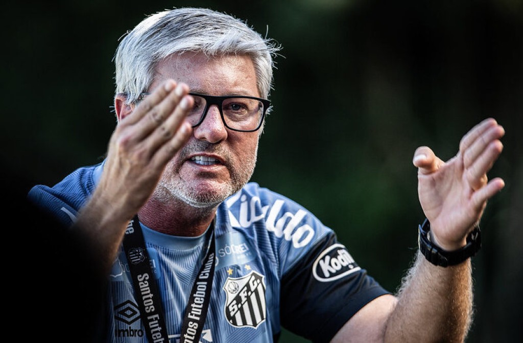 Santos quer vencer o Bragantino e manter tabu no Brasileirão