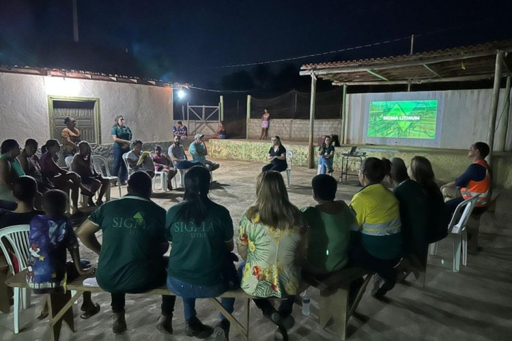 Sigma Lithium realiza reforma de escola em área rural no Jequitinhonha