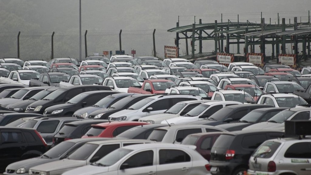 Venda de carros cresce 11,41% em junho com programa de descontos