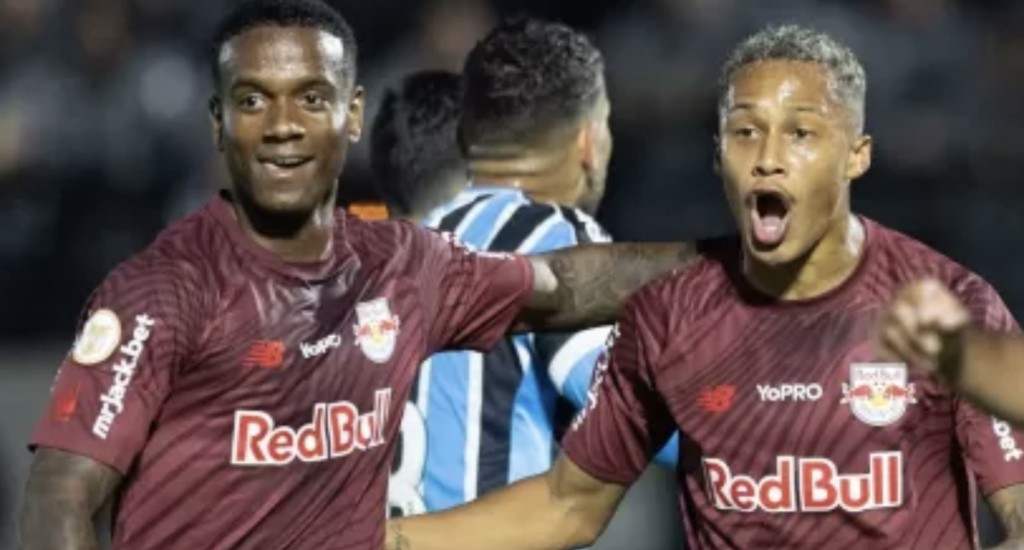 Bragantino vence o Grêmio e cola no G4 do Brasileirão