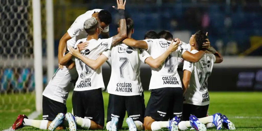 Corinthians vence o Guarani nos pênaltis e aguarda definição de adversário