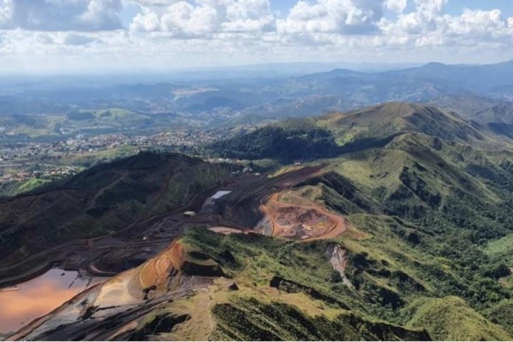 MP pede suspensão de mineração