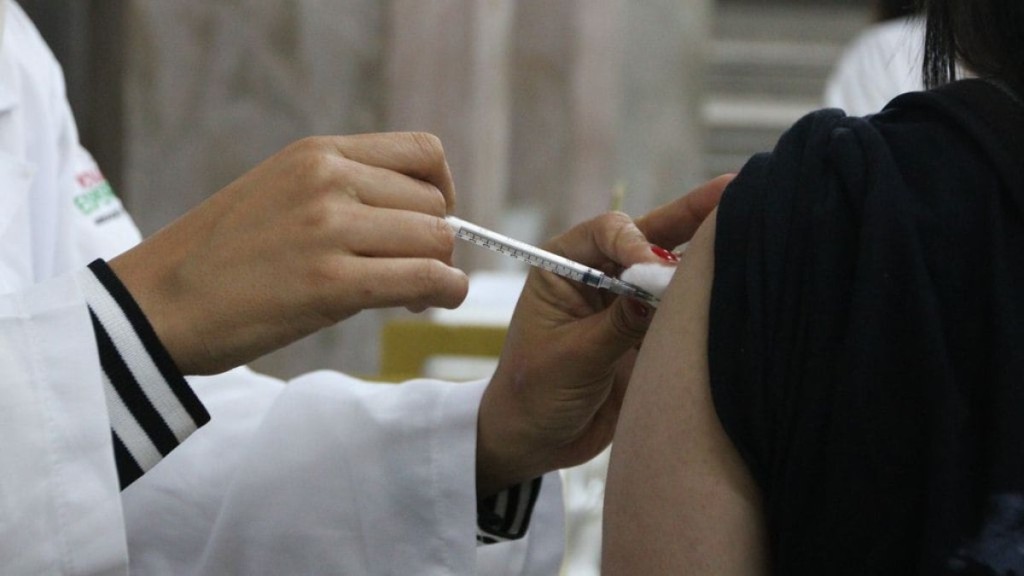Vacina da dengue estará disponível na próxima semana; saiba o preço