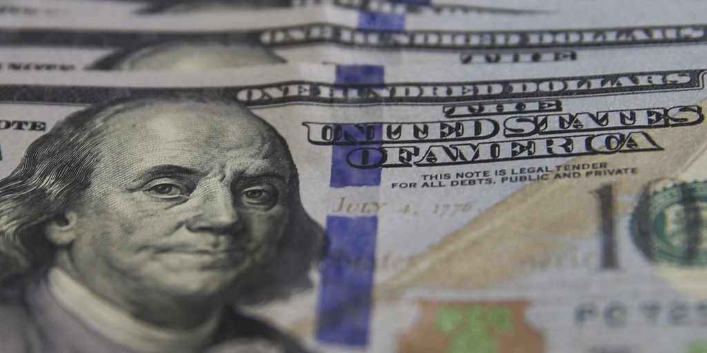 Bolsa fecha no maior nível em sete meses após inflação recuar