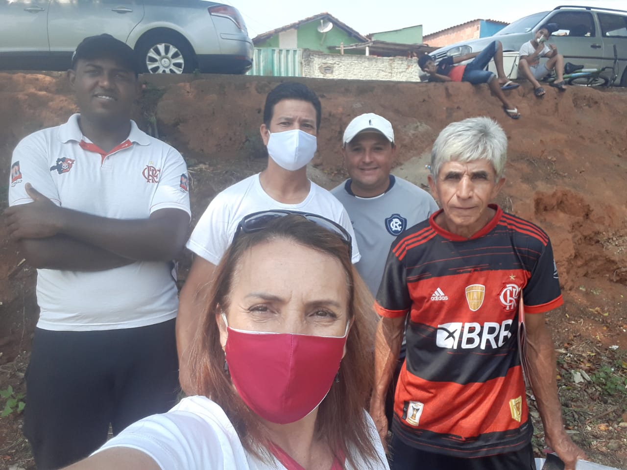 COM LIDERANÇAS DO FUTEBOL, ANA MARIA VISITA 'LARGATO', NO 'SANTA LUÍZA'