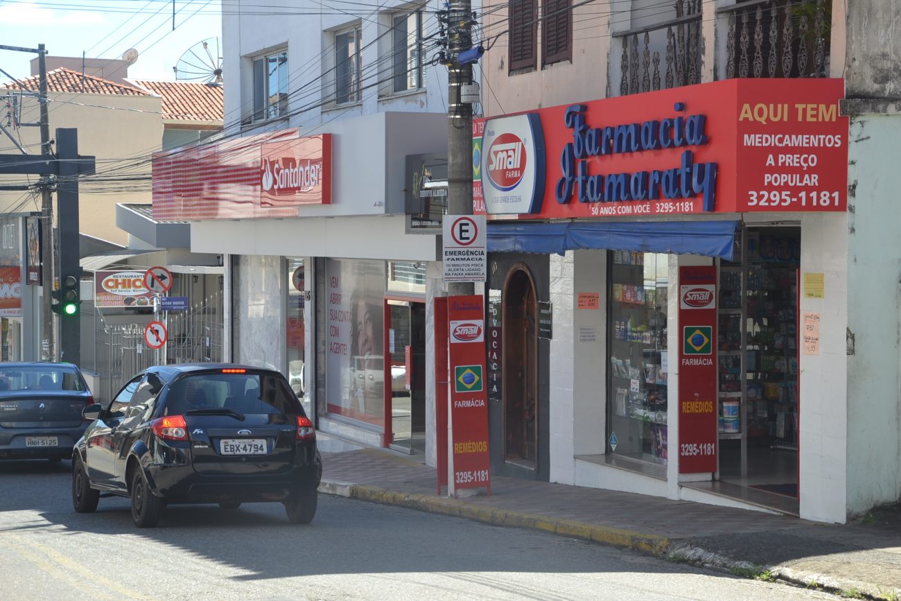 ISOLAR E FECHAR COMÉRCIO NO INÍCIO DA CRISE REDUZ CONTAMINAÇÃO