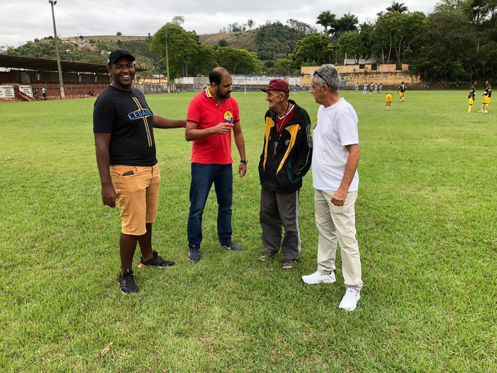 MAYCON WILLIAN VISITOU ESTÁDIO MUNICIPAL E POPULAÇÃO DE DOURADINHO