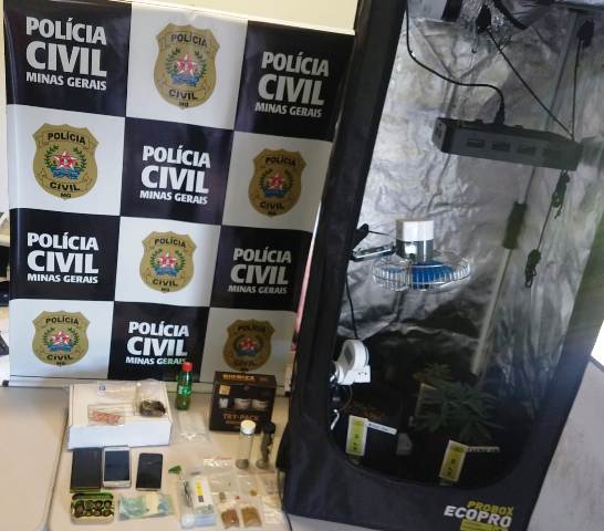 Polícia Civil intercepta encomenda enviada por Correios. Pacote continha haxixe e LSD