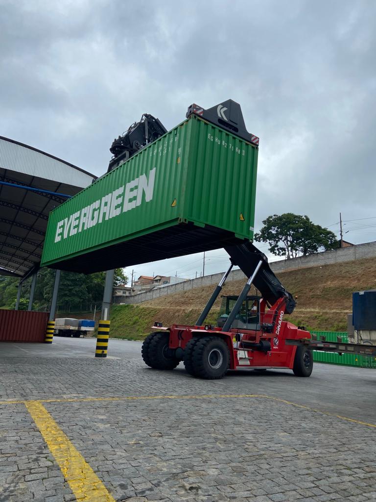 AGRO - Grupo Dínamo inaugura terminal REDEX