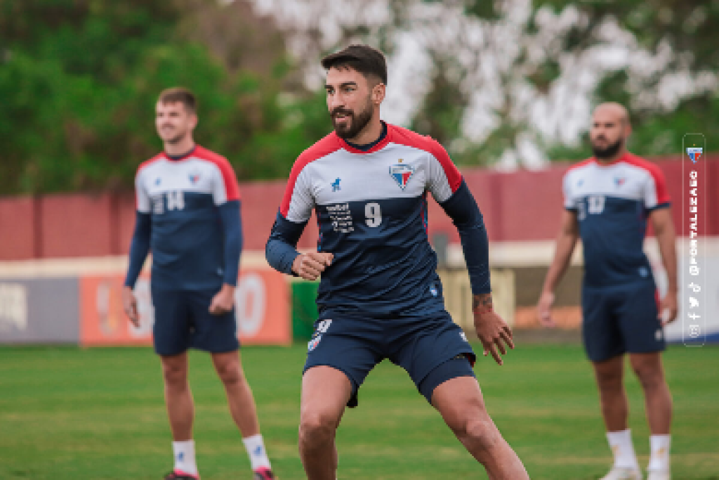 Fortaleza faz último treino no Rio para confronto contra o Flamengo