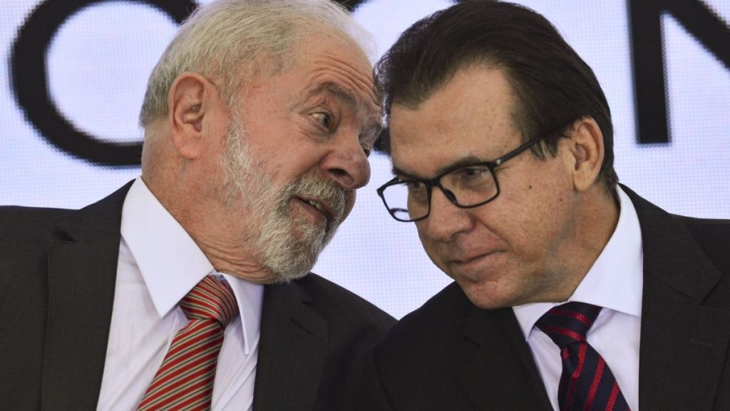 Governo regulamenta trabalho por aplicativo até setembro, diz ministro
