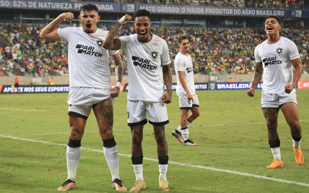 Botafogo vence o Cuiabá e dispara na liderança do Brasileirão