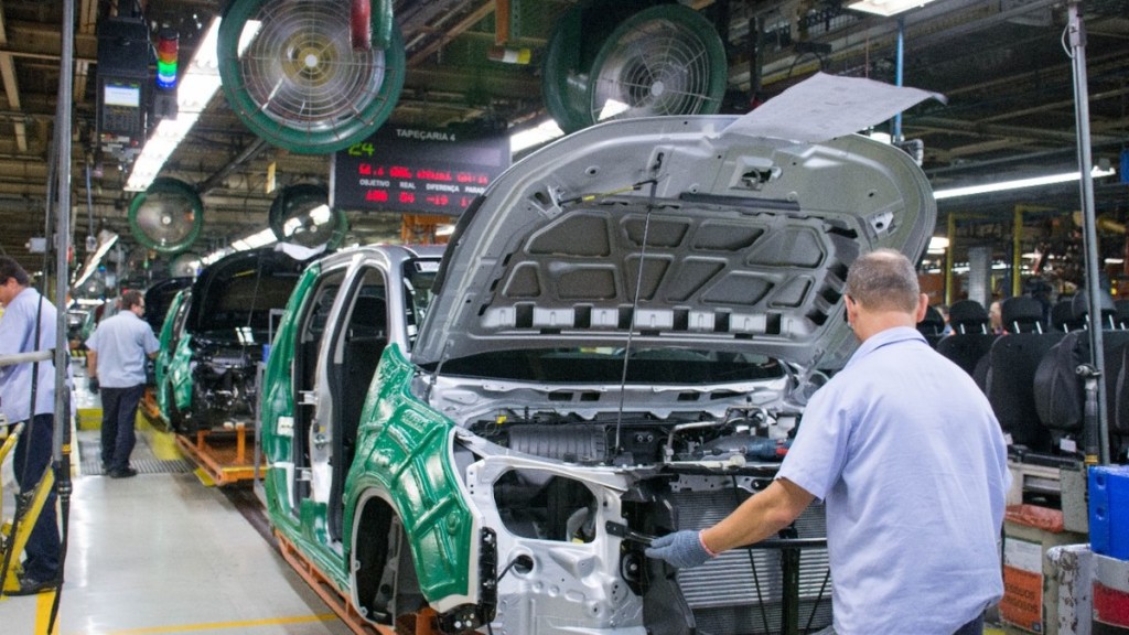 General Motors vai reduzir produção de carros nas fábricas de SP