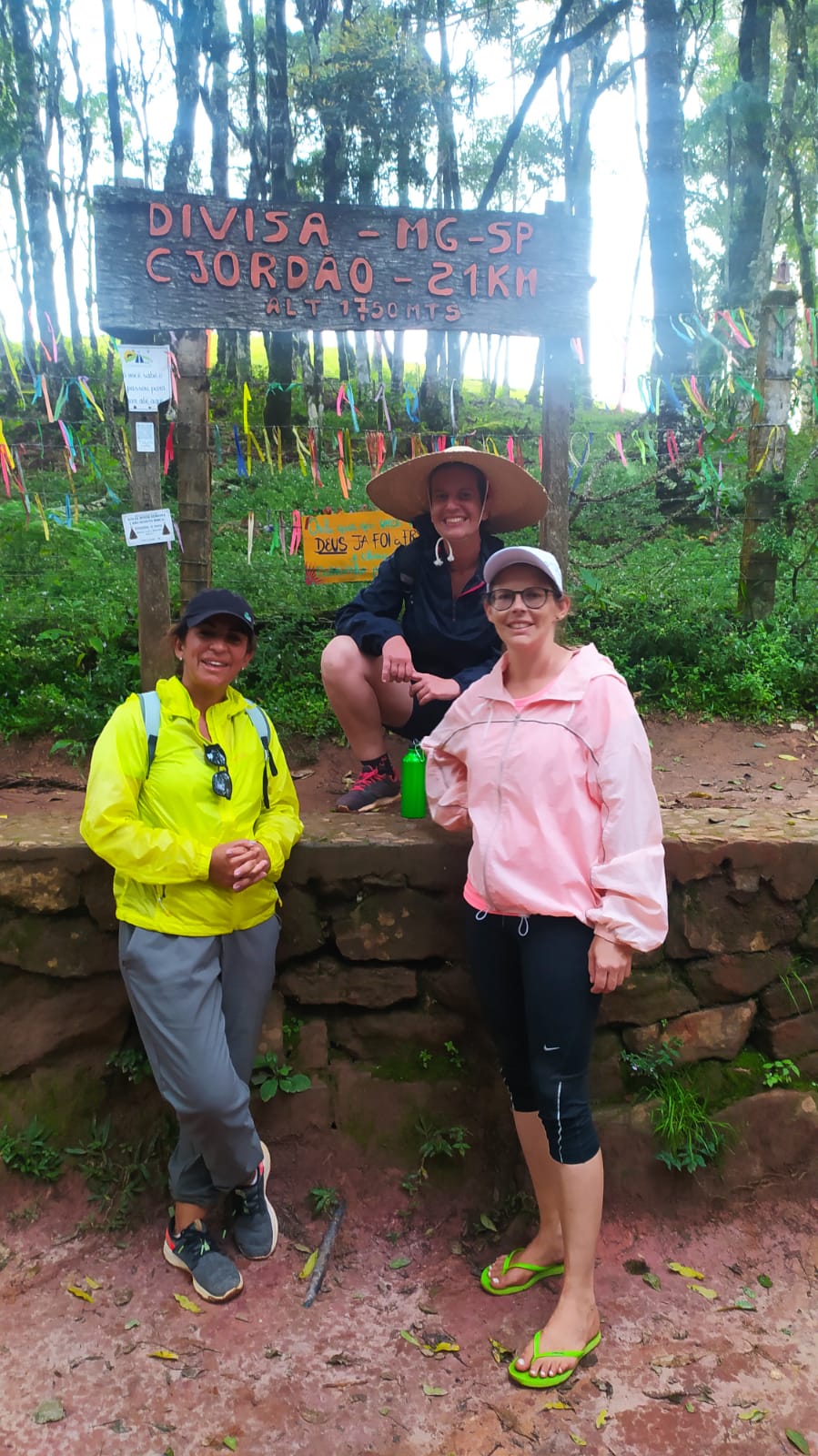 Trio de peregrinas chega à Aparecida, Terra da Padroeira do Brasil. Missão cumprida!