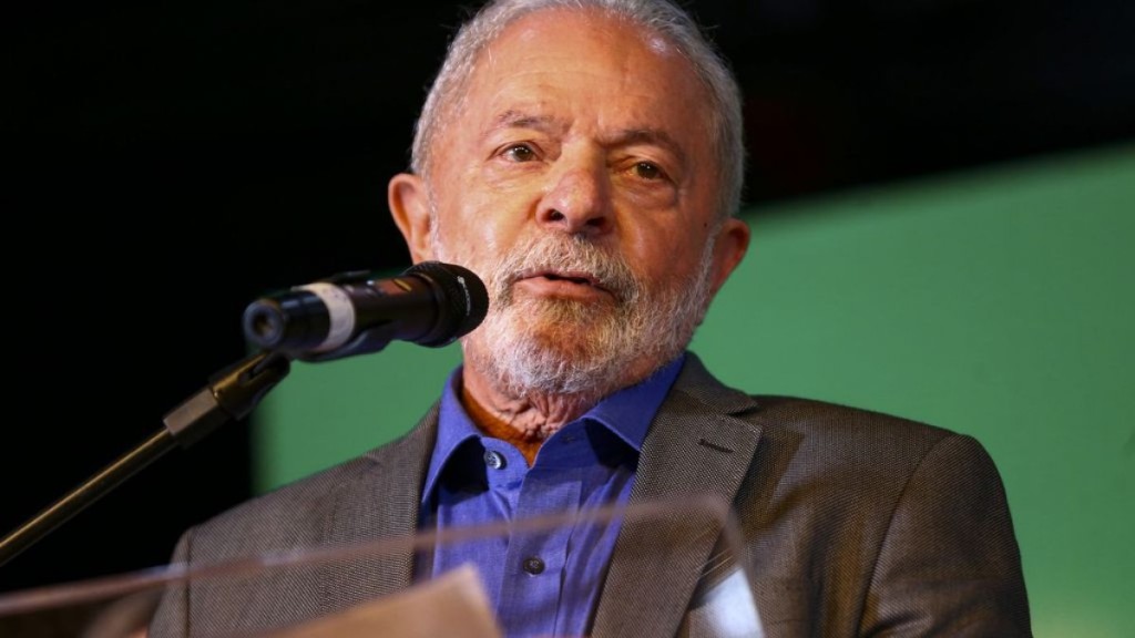 Governo lança 'novo PAC' neste mês, diz Lula
