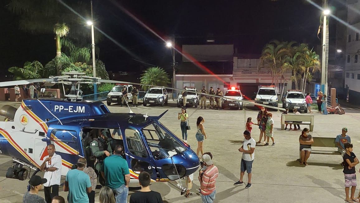 Imagens do Helicóptero Pégasus, da PMMG, durante sobrevoo em Machado