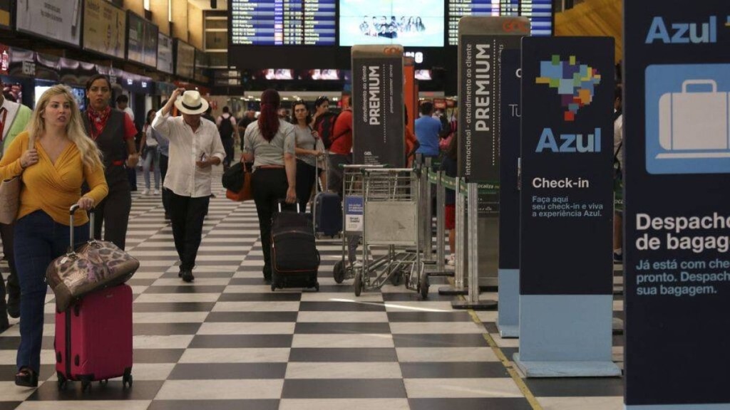 Passagens aéreas por R$ 200: ministro anuncia regras; confira