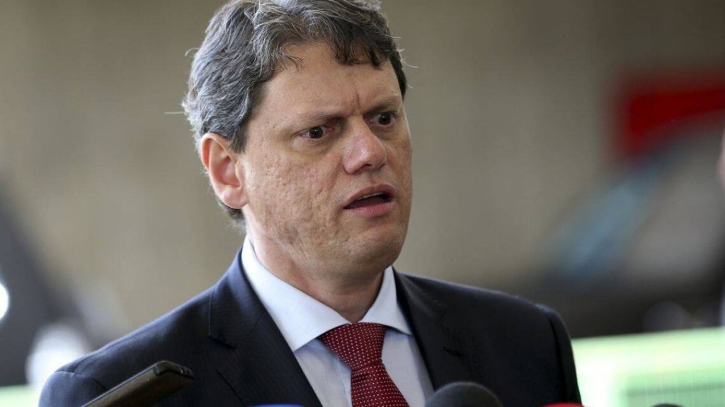 Reforma tributária: Tarcísio diz que concorda com 95% do texto
