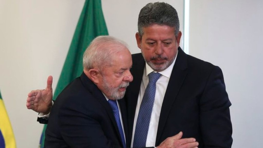 Lula comemora reforma tributária e parabeniza Câmara dos Deputados