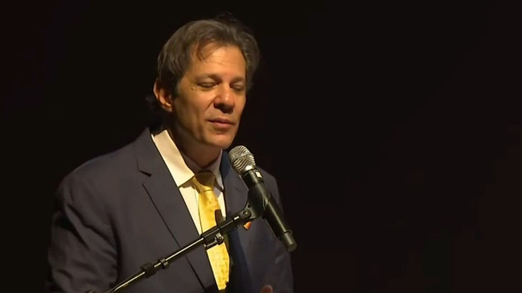 Estamos avaliando, diz Haddad sobre transição maior do ICMS na reforma