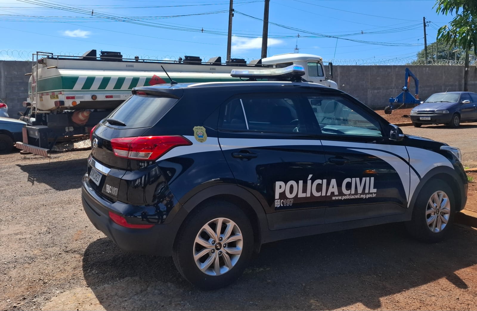 Polícia Civil apreende carga de combustível por irregularidades ficais em Alfenas