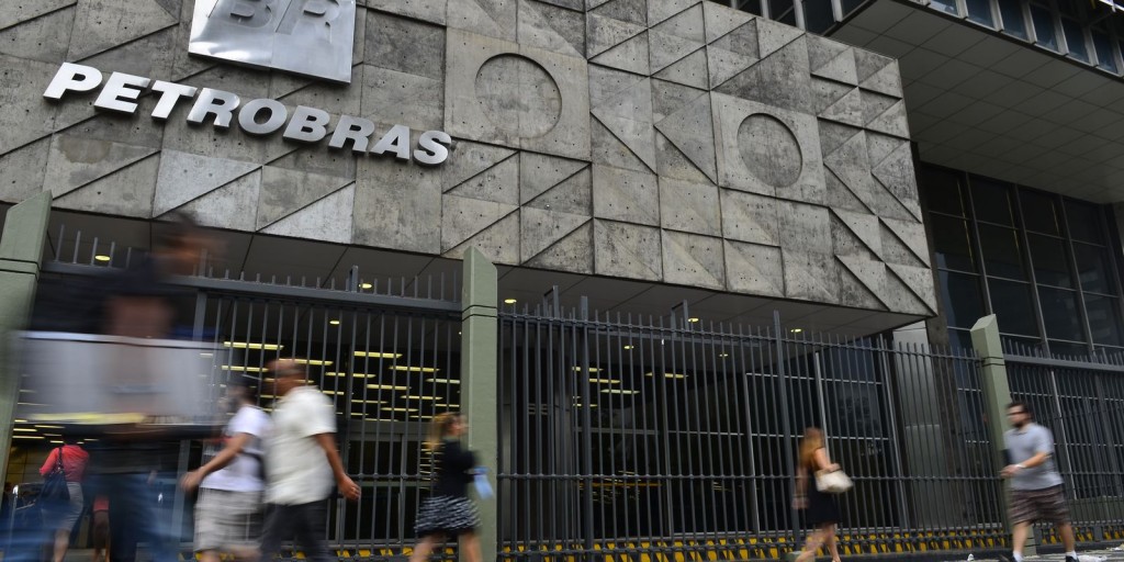 Conselho pode distribuir dividendos da Petrobras "em momento oportuno"