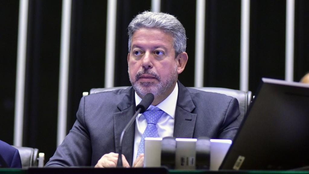 Reforma tributária será votada no início de julho, prevê Arthur Lira