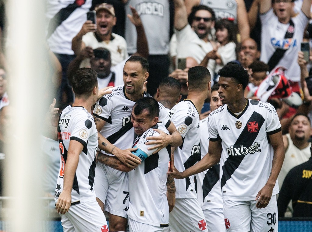 Vasco vence o Atlético Mineiro no Maracanã pelo Brasileirão