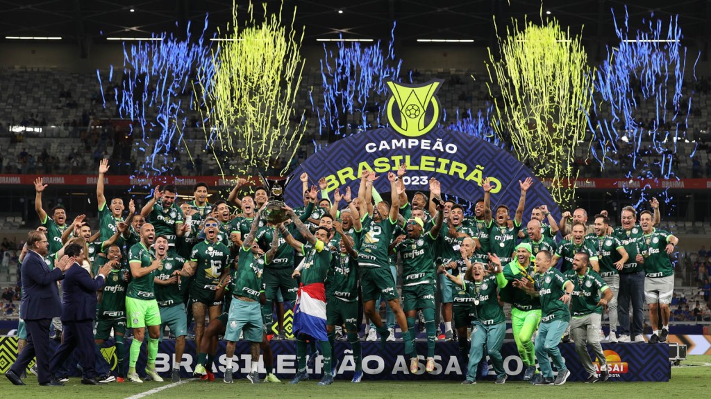 Palmeiras consolida supremacia no futebol nacional com 12º título brasileiro e bicampeonato consecutivo