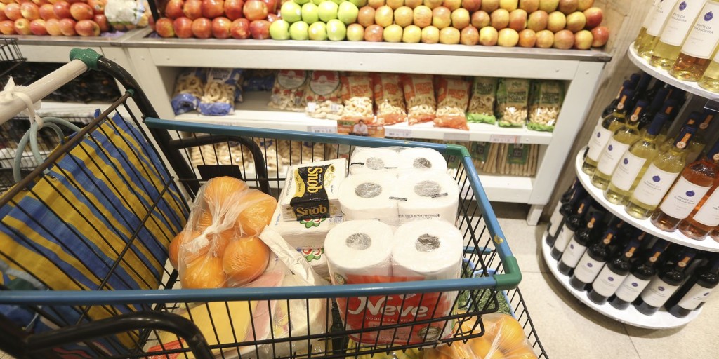 Dieese: preço da cesta básica cai em 14 de 17 capitais pesquisadas