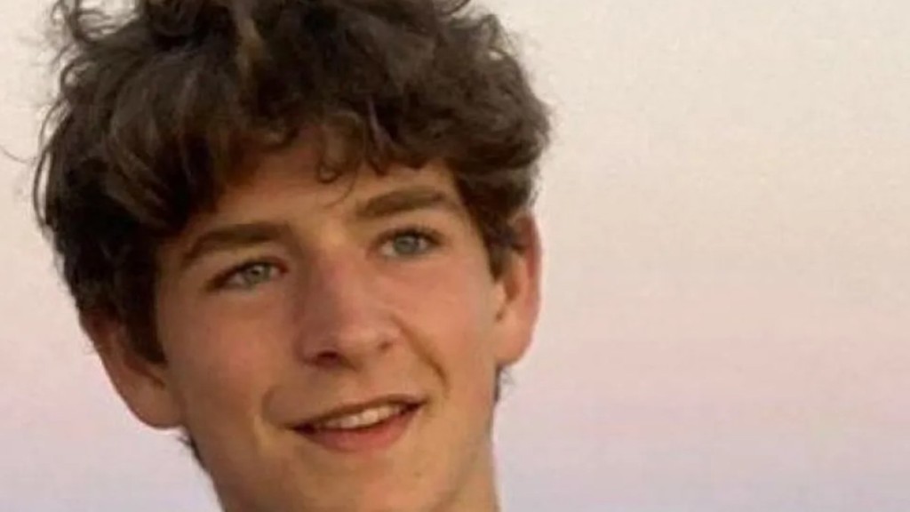 Italiano de 19 anos se torna bilionário mais jovem do mundo; conheça