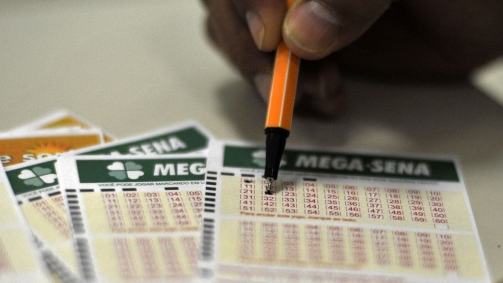Mega-Sena acumula e deve sortear R$ 8 milhões no próximo concurso
