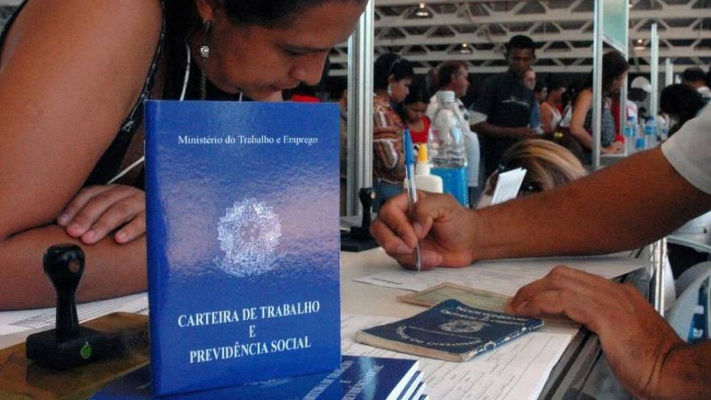 CAE aprova prorrogação de 4 anos na desoneração na folha de pagamentos