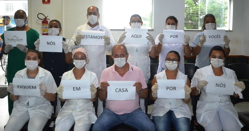 MÉDICO DO PRONTO SOCORRO ORIENTA POPULAÇÃO DE MACHADO