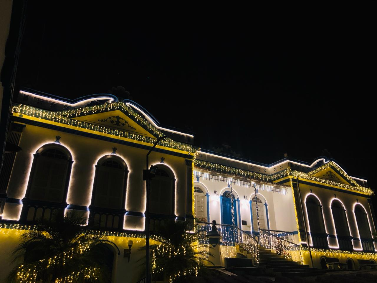 APÓS 40 ANOS, PRÉDIO DA CASA DA CULTURA RECEBE NOVO TELHADO