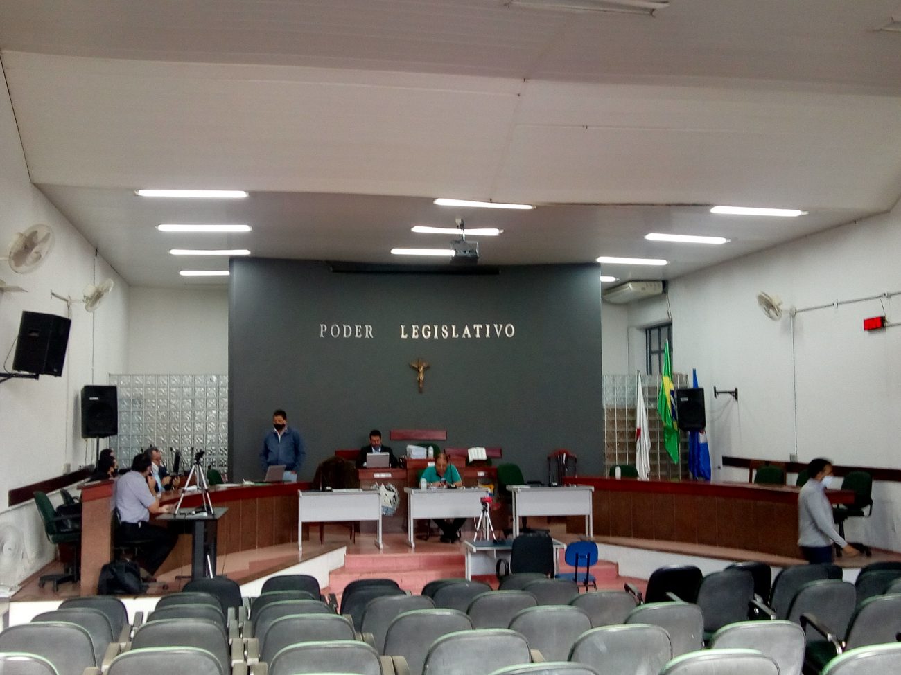 TESTEMUNHAS DE DEFESA NÃO COMPARECEM AO 2º DIA DE OITIVA NA CÂMARA