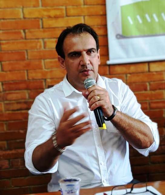 MINISTRO BARROSO NEGA SEGUIMENTO ÀS AÇÕES DE JULBERT E ORDENA PAGAMENTO DE CUSTAS
