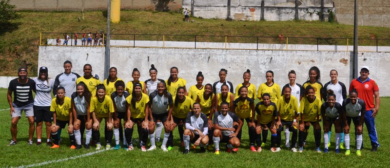 MENINAS DO SANTOS FC GOLEIAM SELEÇÃO REGIONAL