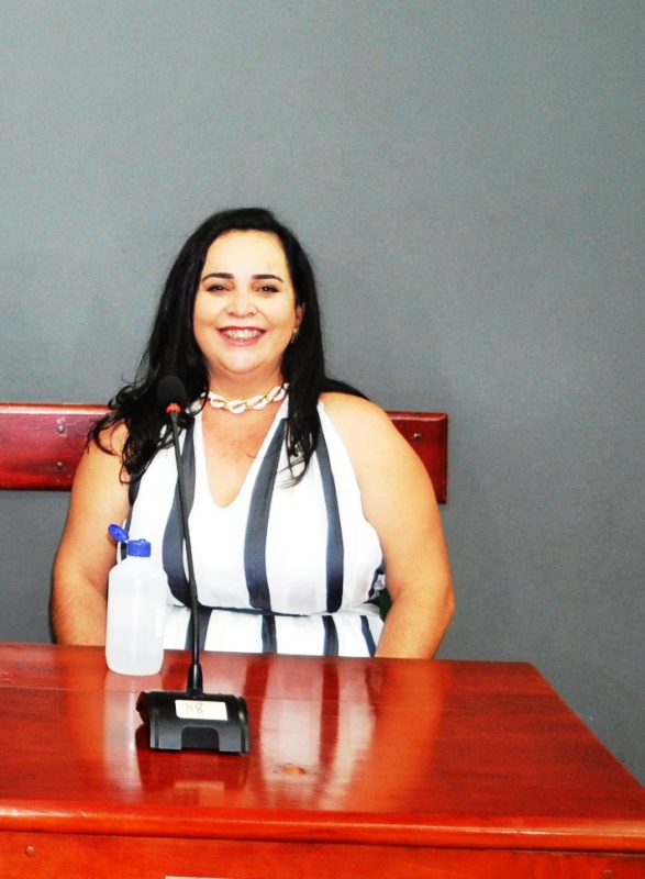 Vereadora Laudicéia irá propor instalação de Delegacia da Mulher, em Machado