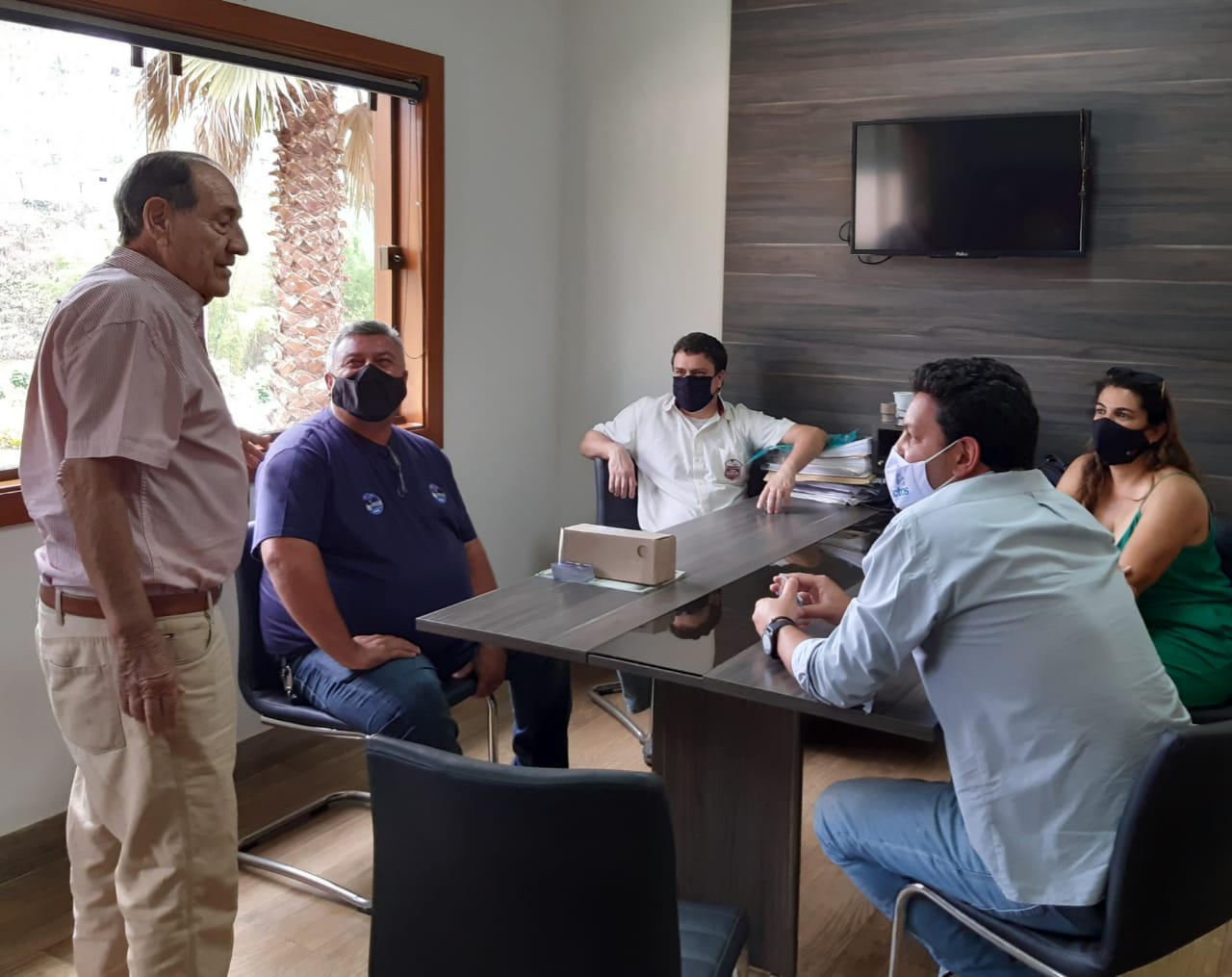 MESSIAS MELÃO VISITA EMPRESÁRIOS PARA APRESENTAR SEU PLANO DE GOVERNO