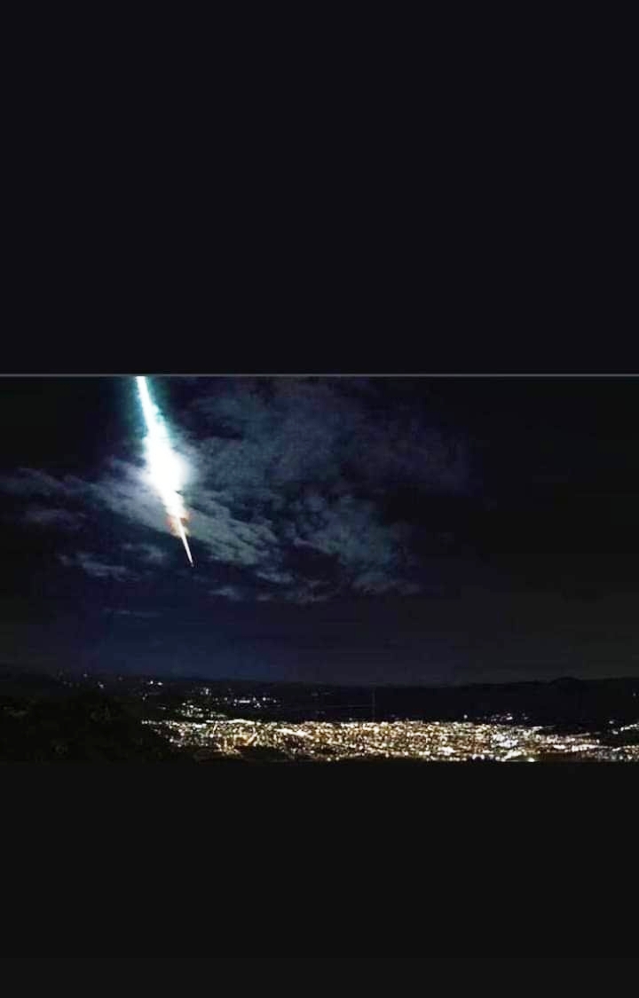 Meteoro avistado em várias regiões do País cai em Patos de Minas