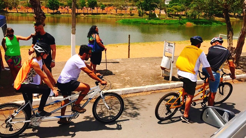 'OLHOS QUE GUIAM': projeto adquire bicicleta exclusiva para Machado