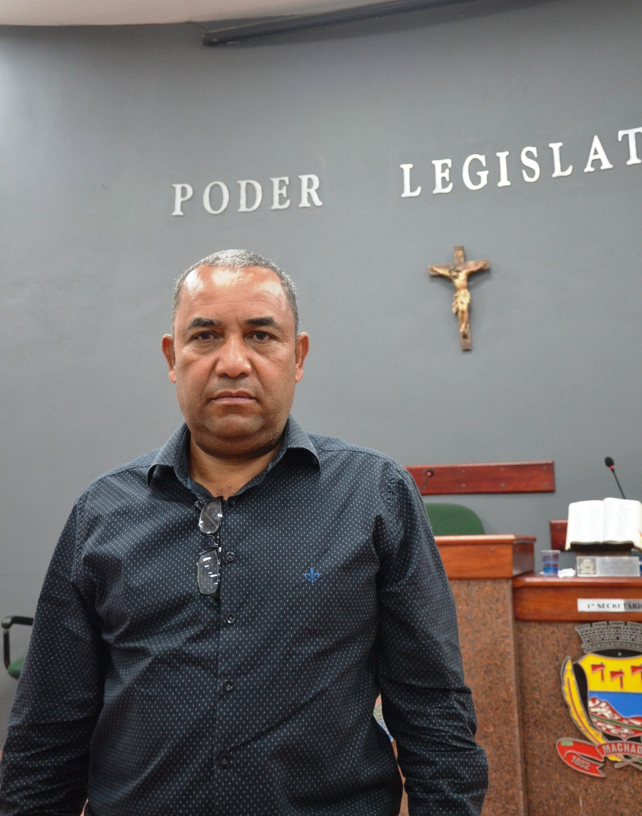 PRESIDENTE DA CÂMARA, ALEXANDRE PIQUIRA, DIZ QUE CEMIG COAGE CIDADÃO